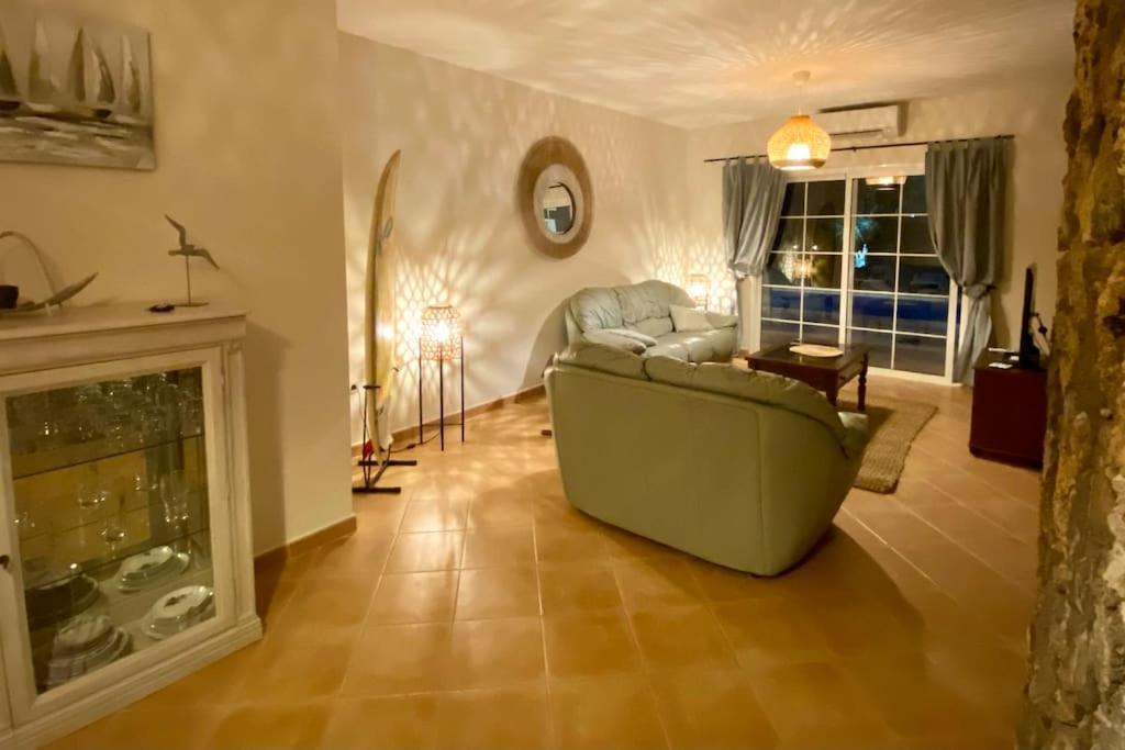 לאחארס Casa Yukka Villa With Heated Pool מראה חיצוני תמונה